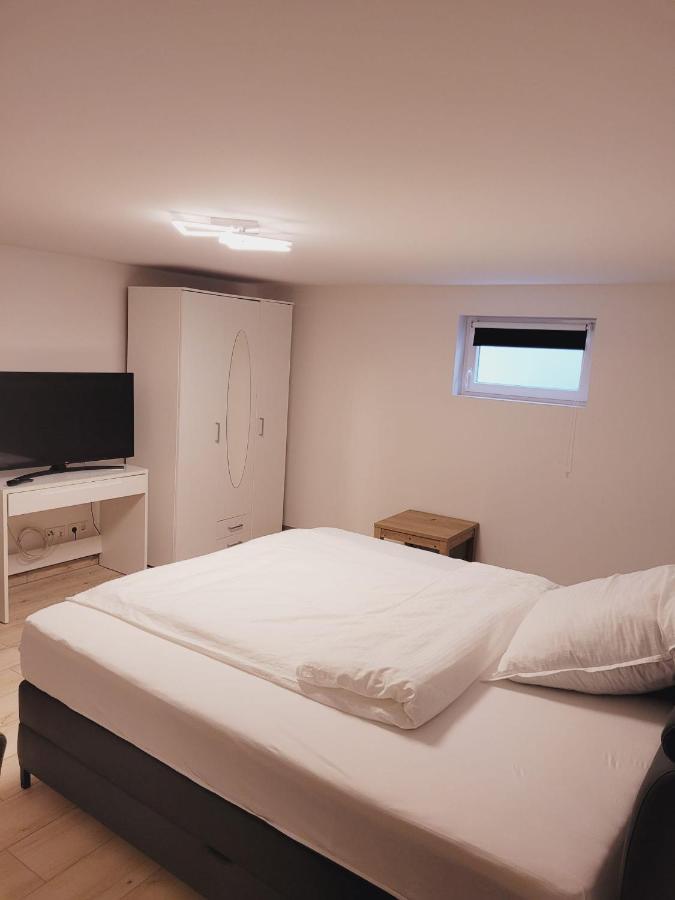 E&O Apartment Gilching Bagian luar foto